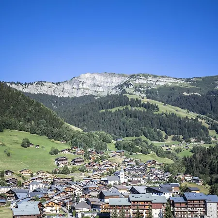 Les 9 Neves, Restaurant & D'hotes 3*