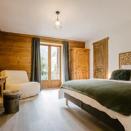 Les 9 Neves, Restaurant & D'hotes 3*
