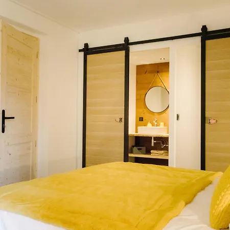 Les 9 Neves, Restaurant & D'hotes فندق مبيت وإفطار 3*